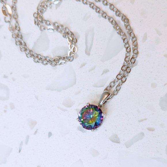 Arora Quartz Pendant with Sterling Silver Chain - Picture 1 of 3